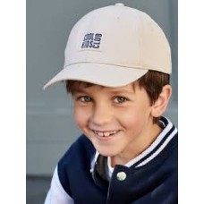 GORRA CON VISERA INFANTIL BORDADA